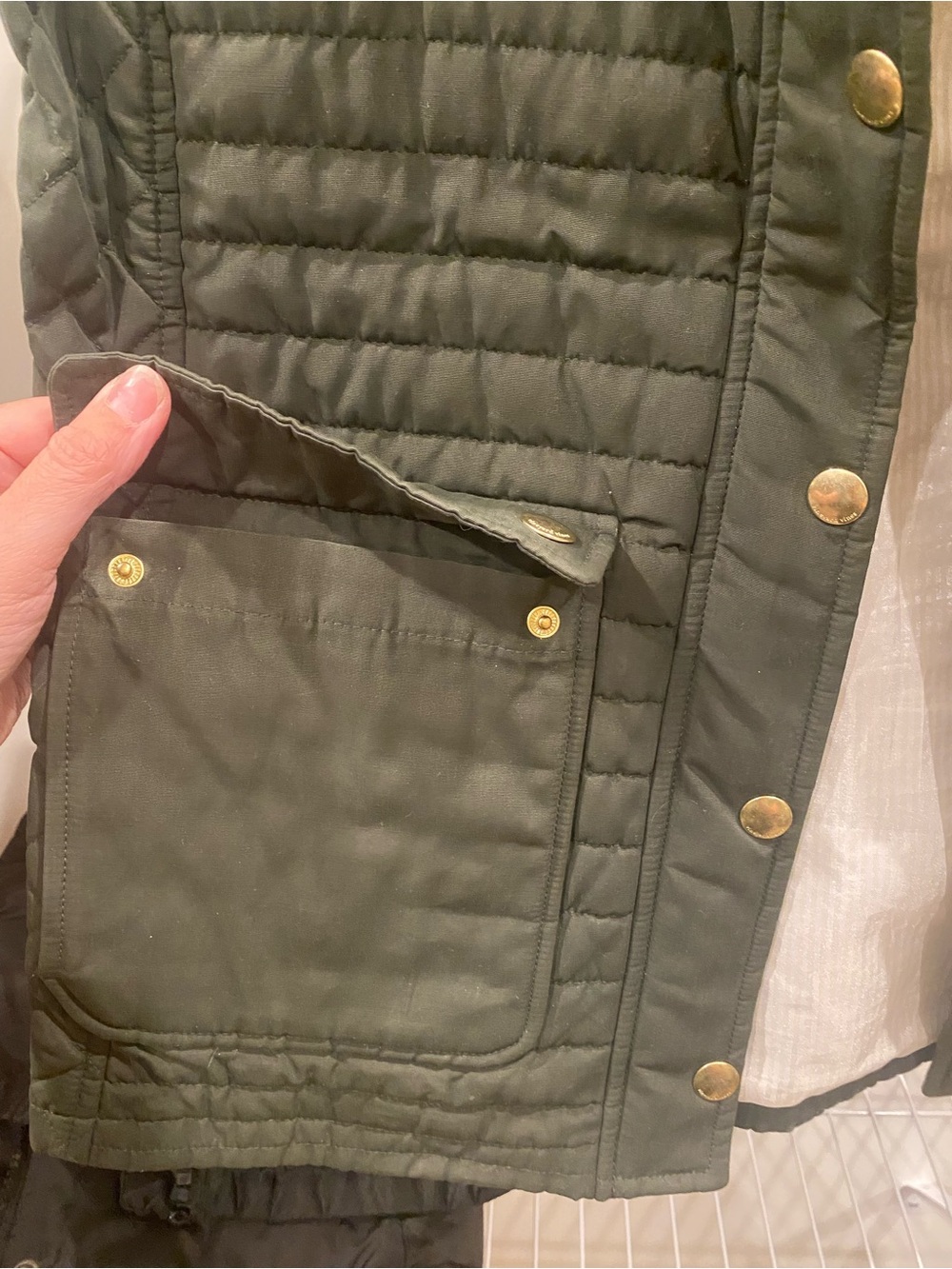 Vineyard Vines Olive Green and Brown Quilted Vest with Gold Accents - Picture 3 of 10